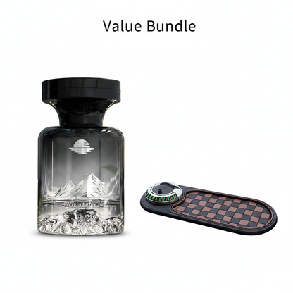 Profumo per auto con design montano ⛰️🚗✨ Bottiglia decorativa con paesaggio montano, estratti vegetali naturali, neutralizza gli odori e diffonde una fragranza persistente per rendere ogni viaggio piacevole.