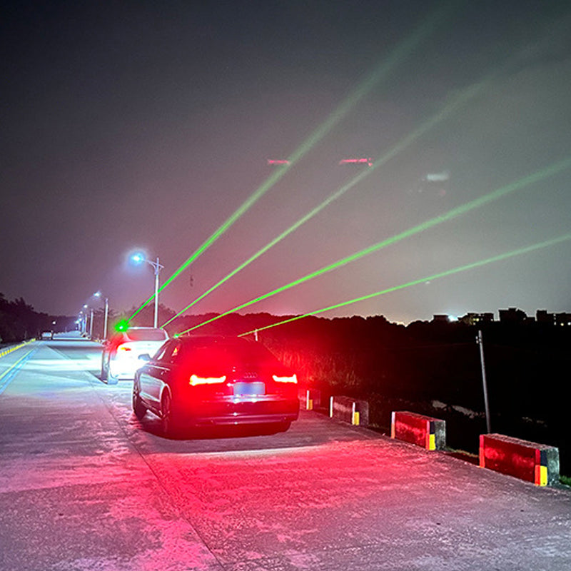 🚨 Scorte in esaurimento! Sconto del 48% 🚛 Luce di sicurezza laser per auto e camion!⭐Prodotto virale per veicoli✅Migliaia di clienti soddisfatti! 🚙Migliora la sicurezza stradale🚘, spedizione gratuita con due pezzi!
