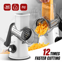 Grattugia rotante 3-in-1 per verdure e formaggio 🥄Testine intercambiabili｜⚡Lavorazione veloce｜🧹Pulizia semplice. Le tre testine tagliano gli ingredienti, la rotazione riduce lo sforzo e le parti smontabili si lavano rapidamente.