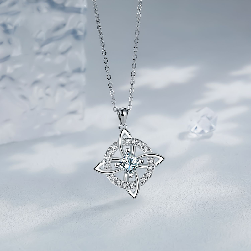💎Collana con Ciondolo Scintillante per Donna | Nodo Celtico Simbolo di Amore Eterno 💞 | Zircone Cubico Scintillante ✨ | Catena Regolabile 45 + 5 cm 📏 | 12 Mesi e Colori 🎨