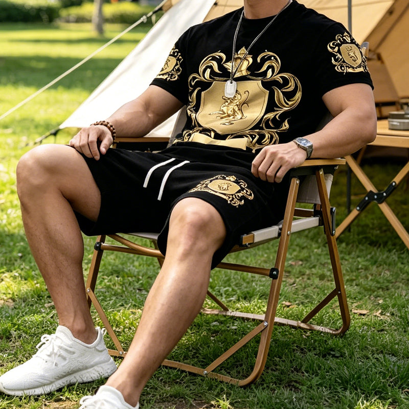 🖤👕🩳 -50% sul Set Uomo T-shirt e Shorts Gold Crest ✨ – Stampa di Lusso, Comfort Traspirante e Stile Estivo Immediato