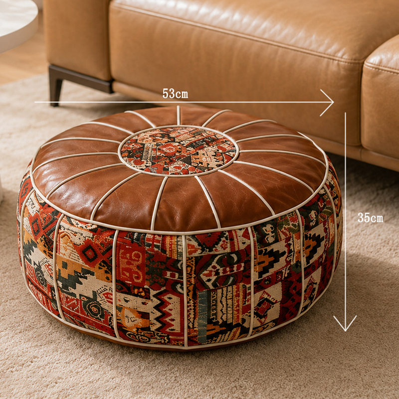 Pouf contenitore 2 in 1 in ecopelle, multifunzione per arredamento personale 🪑Comodo poggiapiedi｜🧹Superficie lavabile｜🎨Stile boho unico. 🪑Funge da seduta leggera per relax personale in camera. 🧹La finitura in ecopelle si pulisce rapidamente senza sforzo.