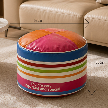 Pouf contenitore 2 in 1 in ecopelle, multifunzione per arredamento personale 🪑Comodo poggiapiedi｜🧹Superficie lavabile｜🎨Stile boho unico. 🪑Funge da seduta leggera per relax personale in camera. 🧹La finitura in ecopelle si pulisce rapidamente senza sforzo.