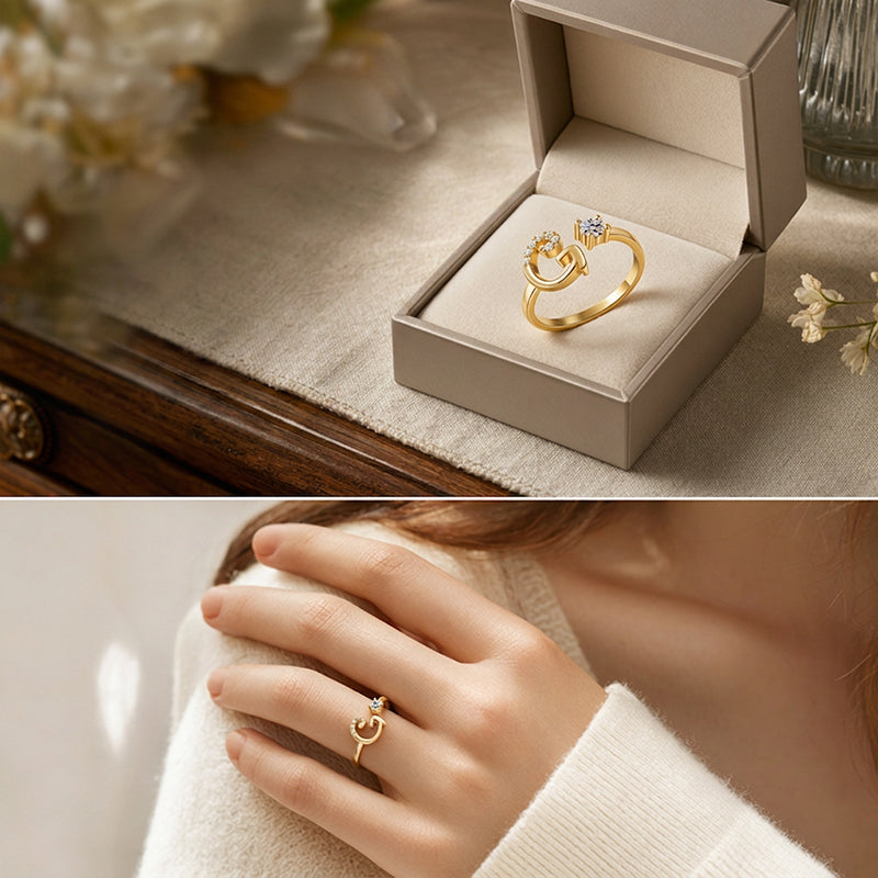 Anello regolabile con iniziale brillante per donna