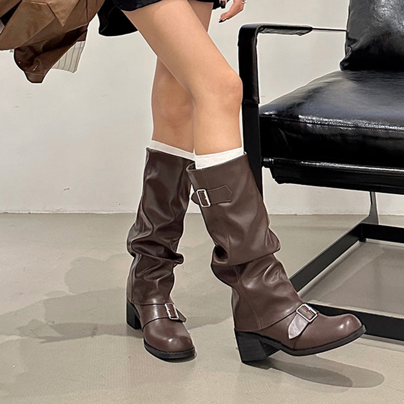 Stivali lunghi casual e alla moda per donna