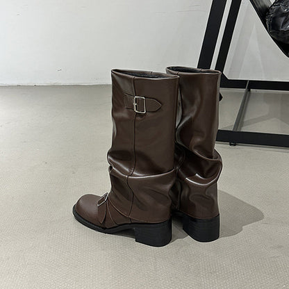 Stivali lunghi casual e alla moda per donna