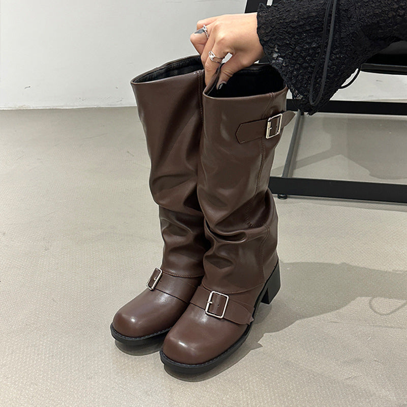 Stivali lunghi casual e alla moda per donna