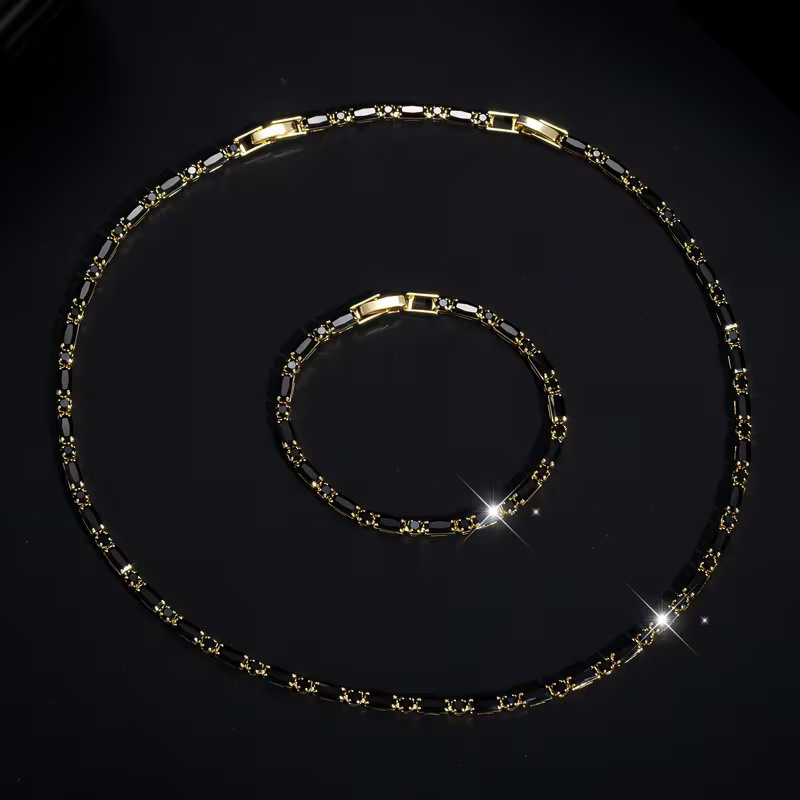 Set Collana e Bracciale da Uomo in zirconia cubica 💎👔💖 Design pulito con zirconia cubica, struttura leggera e catena regolabile, completa qualsiasi outfit e dona un aspetto curato per lavoro, uscite e momenti quotidiani.