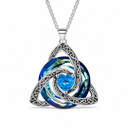 Collana Nodo Celtico con Ciondolo Cuore in Cristallo 💐💎❤️ Metallo in rame delicato non irrita la pelle del collo, il zircone riflette la luce in ogni movimento, la catena regolabile si adatta alla clavicola e si abbina facilmente a ogni outfit quotidiano.