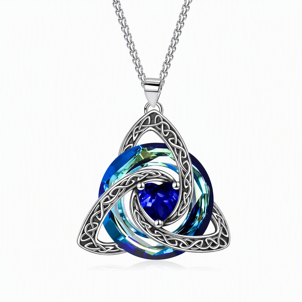 Collana Nodo Celtico con Ciondolo Cuore in Cristallo 💐💎❤️ Metallo in rame delicato non irrita la pelle del collo, il zircone riflette la luce in ogni movimento, la catena regolabile si adatta alla clavicola e si abbina facilmente a ogni outfit quotidiano.